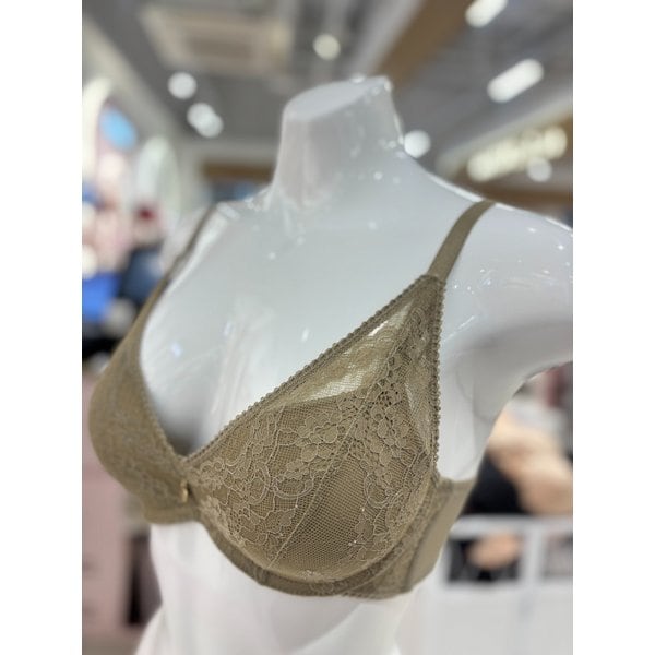 [여주점] 감각 레이스 볼륨업 노와이어 푸쉬업 브라 [VBRW424A_C] KA