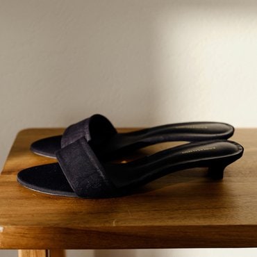 킨더살몬 Moire Kitten Heels Black