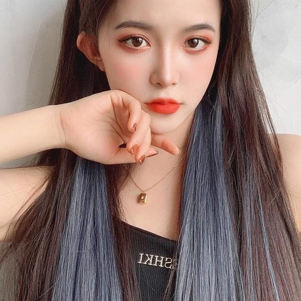 확대된 대표 이미지 P