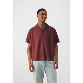 5087059 Abercrombie  Fitch SOLIDS FALL UPDATE - Shirt bordeaux