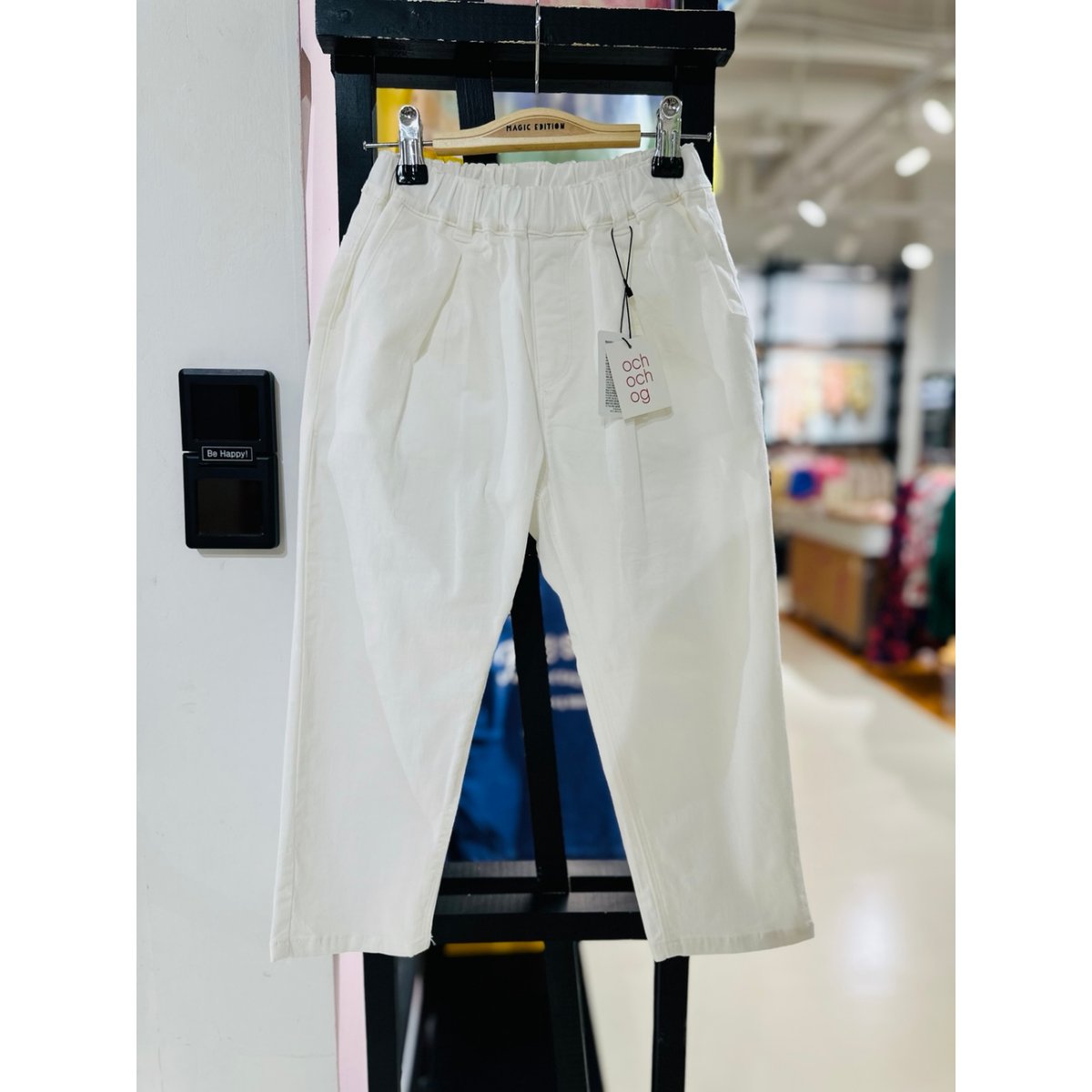 확대된 대표 .