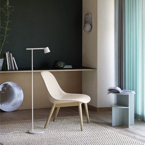 muuto 무토 팁 플로어 화이트 Tip Floor Lamp White