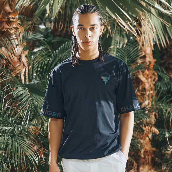 [부산점] 냉감 실키터치 절개라인 남성 라운드넥 반팔티셔츠 블랙_CHD2MST0236BK