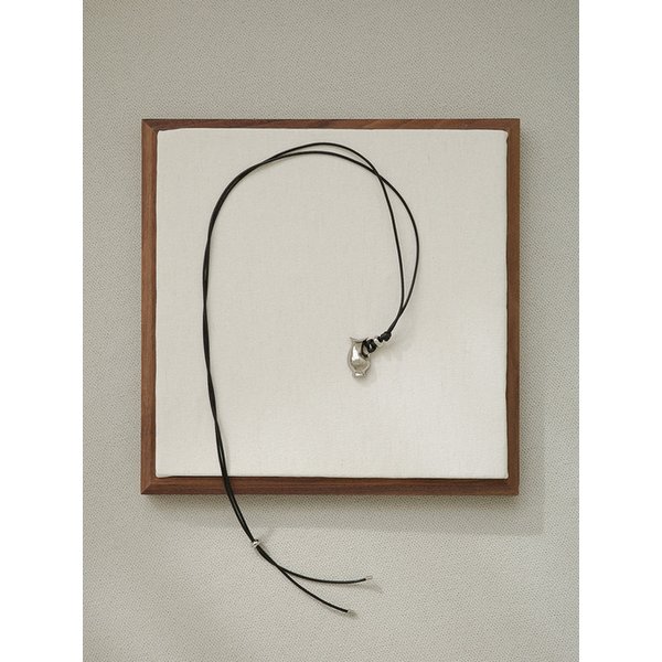 Printemps Vase Pendant Necklace Silver