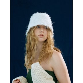 [Let there be light] Fringe bucket hat in white