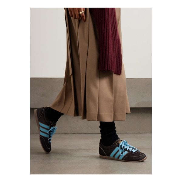 재팬 W 가죽 트리밍 카프 헤어 스니커즈 초콜릿 46376663162987881