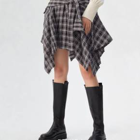 보니제이 / 끈 디테일 연출 포인트 체크 언발 밴딩 미니 스커트