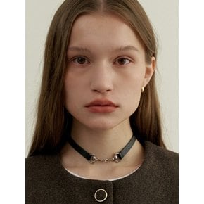 Classic Buckle Leather Choker