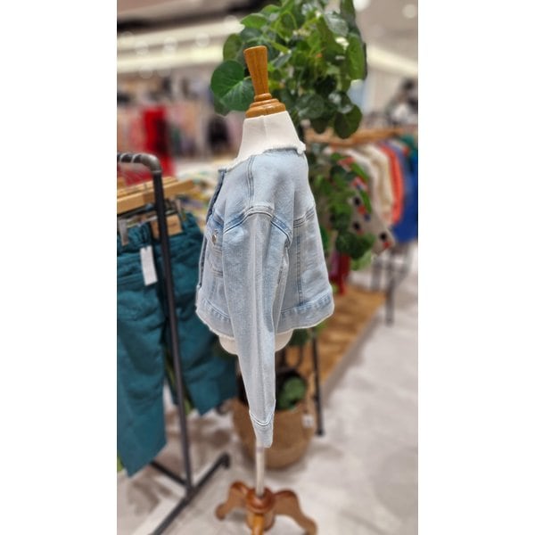 [파주점] 리틀그라운드(DL)테일스쿱- 데님데끼세미크롭자켓 7511412101