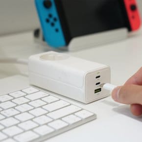 휴대용 여행용 고속충전 65W 고성능 디자인 캠핑 멀티탭 1구 PLUG1