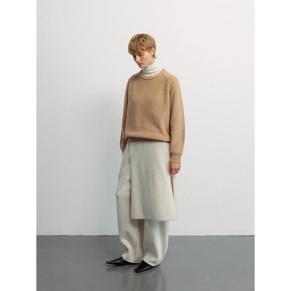 Fine merino wool crew neck pullover_Camel