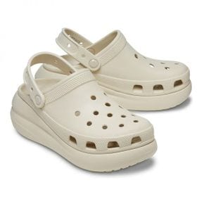 2326584 Crocs 크록스 클래식 크러쉬 나막신