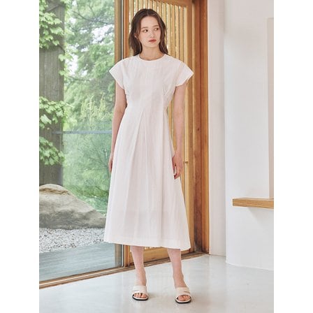 Nouve 캡슬리브 플레어 드레스 - 화이트 / Cap Sleeve  Flare Dress - White