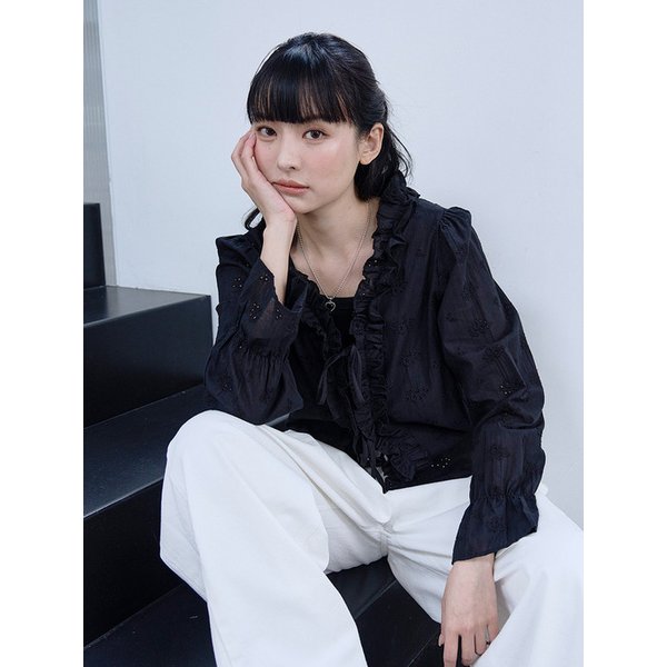 Lace Punching Shirring Blouse (2colors)