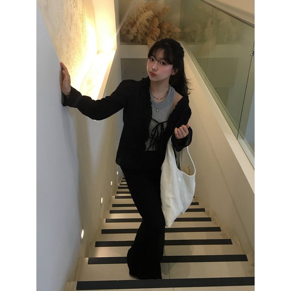 Lace Punching Shirring Blouse (2colors)