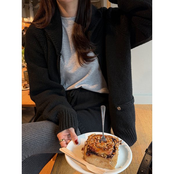 보들 코위찬 니트집업_BLACK