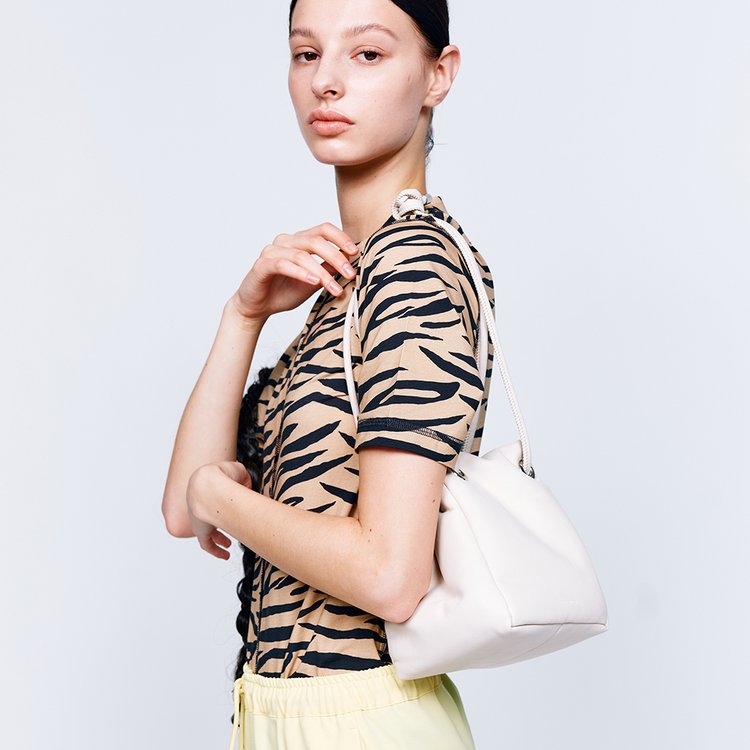 韓国人気【SAMO ONDOH】MARSHMELLO BAG S マシュマロバッグ S ☆SAMO ONDOH☆MARSHMELLO BAG MINI LAMBSKIN☆マシュマロバッグ