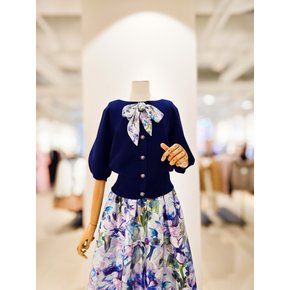 [파주점] [더아이잗컬렉션]세미 페미닌 스카프 니트 풀오버 CR5A1PO321