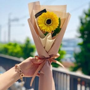 한송이 해바라기 꽃다발 - 졸업식 축하 선물