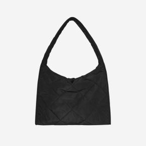 코스 다이아몬드 퀼티드 오버사이즈 숄더백 블랙 COS Diamond Quilted Oversized Shoulder Bag B