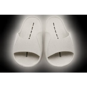 문턱에 걸림 없는 PVC욕실화M(아이보리)