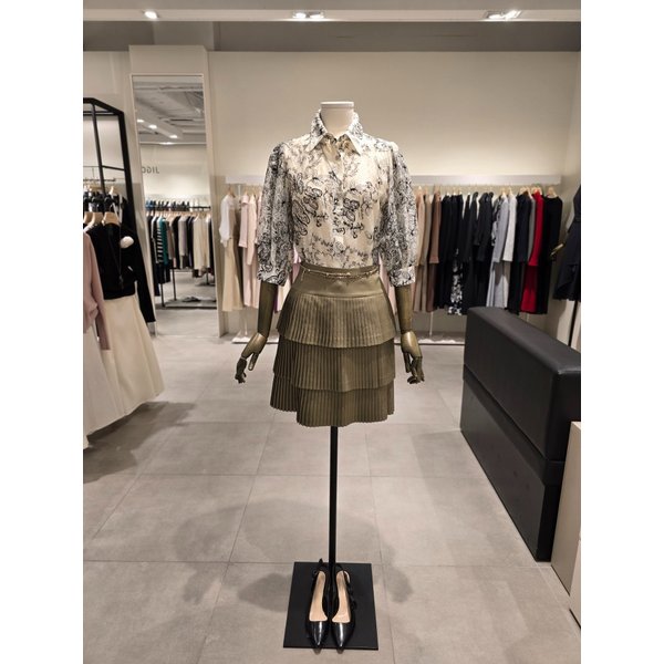 [파주점] 세트 플라워 자수 블라우스 + 플리츠 미니 스커트 JS4B0BL501,JR4A0SK344