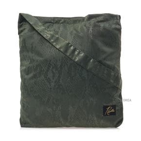 SS25 공용 파이썬 자카드 숄더백 QV058A OLIVE