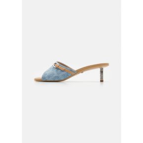 4412216 GCDS MONOGRAM LOGO CHAIN - Heeled mules light blue 73478293