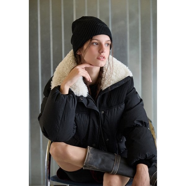 [시흥점] 여성 인조퍼 배색 숏 구스점퍼(ER4TD403)