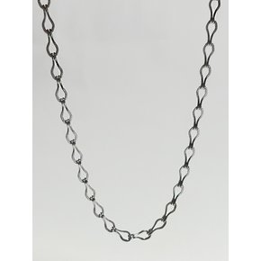 Leaves Chain Choker.