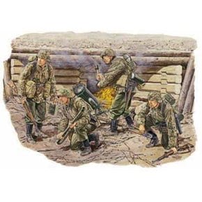 BD6146 1/35 SS Sturmpioner Eastern Front `1942