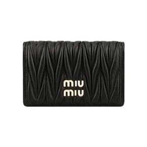 [명품] 미우 미우 미우미우 5MC122 2FPP F0002 마테라쎄 플랩 카드지갑