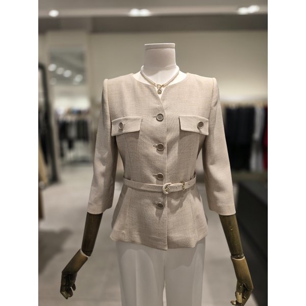 [파주점] 플랩 장식 슬릿 라운드넥 자켓 JS5B0JK731