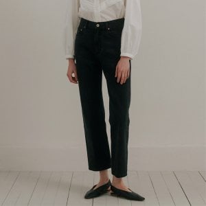 blank03 [블랭크03] classic cropped jeans (black)