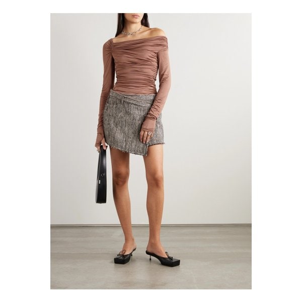 헬무트랭 원숄더 주름 스트레치 새틴 저지 탑 탠 브라운 1647597326081260