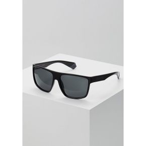 4953717 Polaroid Sunglasses - black