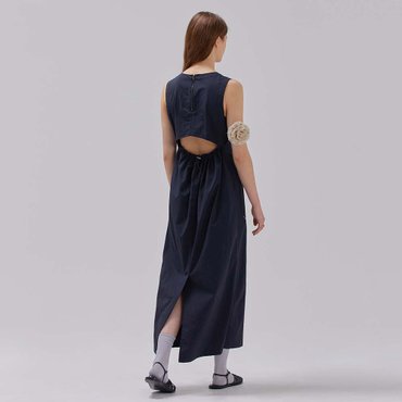 레이브 Back Open Long One Piece in Navy VW3MO231-23