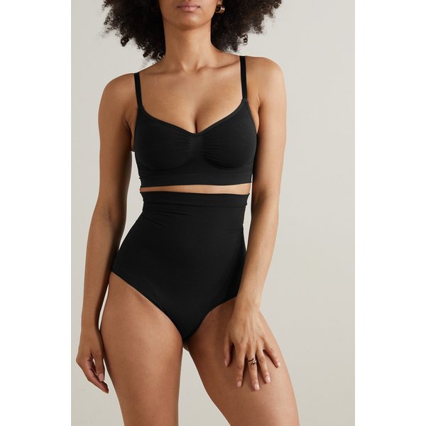 스킴스 심리스 스컬프트 하이웨이스트 브리프 1647597314143252