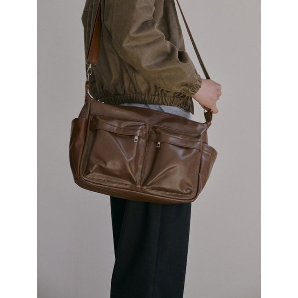 미니멀 레더 듀얼 포켓 숄더 백_Brown