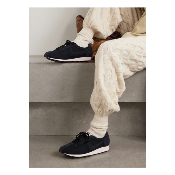 Ld-1000 브러시드 스웨이드 트리밍 트윌 스니커즈 블랙 1647597348229895