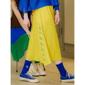 피네플리츠 트라이앵글 플레어 스커트