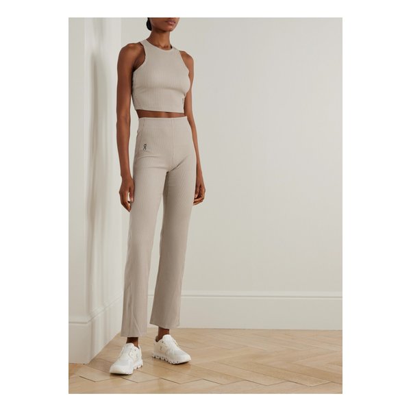 러닝 올데이 스트라이프 리브 스트레치 플레어 팬츠 46376663162951812