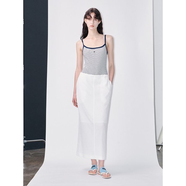 PURE SKIRT (WHITE)