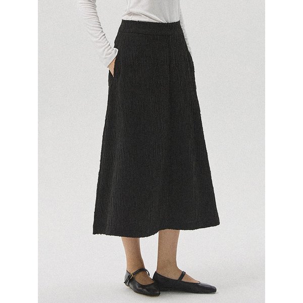 Selon Crinkle Textured Long Skirt_BLACK