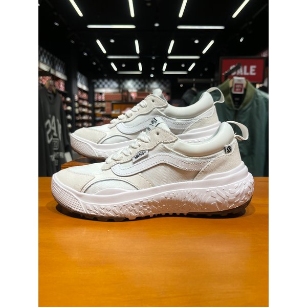[시흥점] 남녀공용 스니커즈 Mte 울트라레인지 Neo (화이트)(VN000BCEW00)