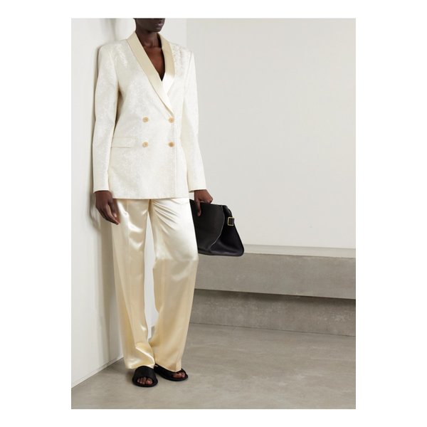 앙코르 새틴 스트레이트 팬츠 크림 1647597335450344