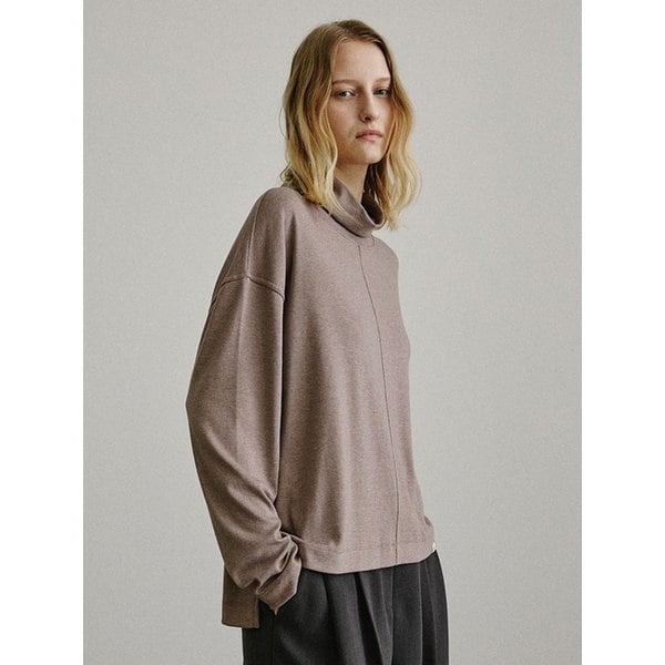 루즈핏 러프 하이넥 티셔츠_BROWN