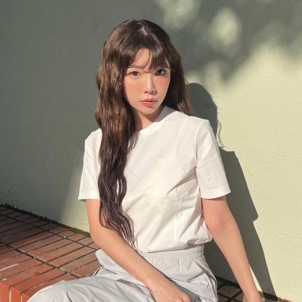 [여주점] N252WTS140 여성 아델리 경량 우븐스트레치 라운드 반팔 티셔츠 BIRCH