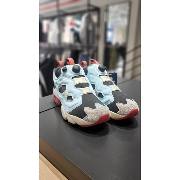 [여주점] RESO4EY1UB2  인스타 펌프 퓨리  남여공용운동화