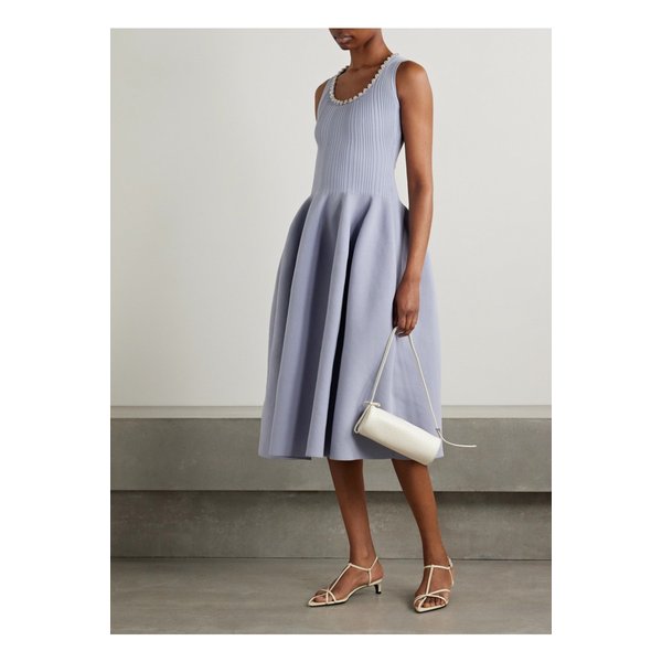 크리스털 장식 골지 스트레치 니트 미디 드레스 블루 1647597358034310